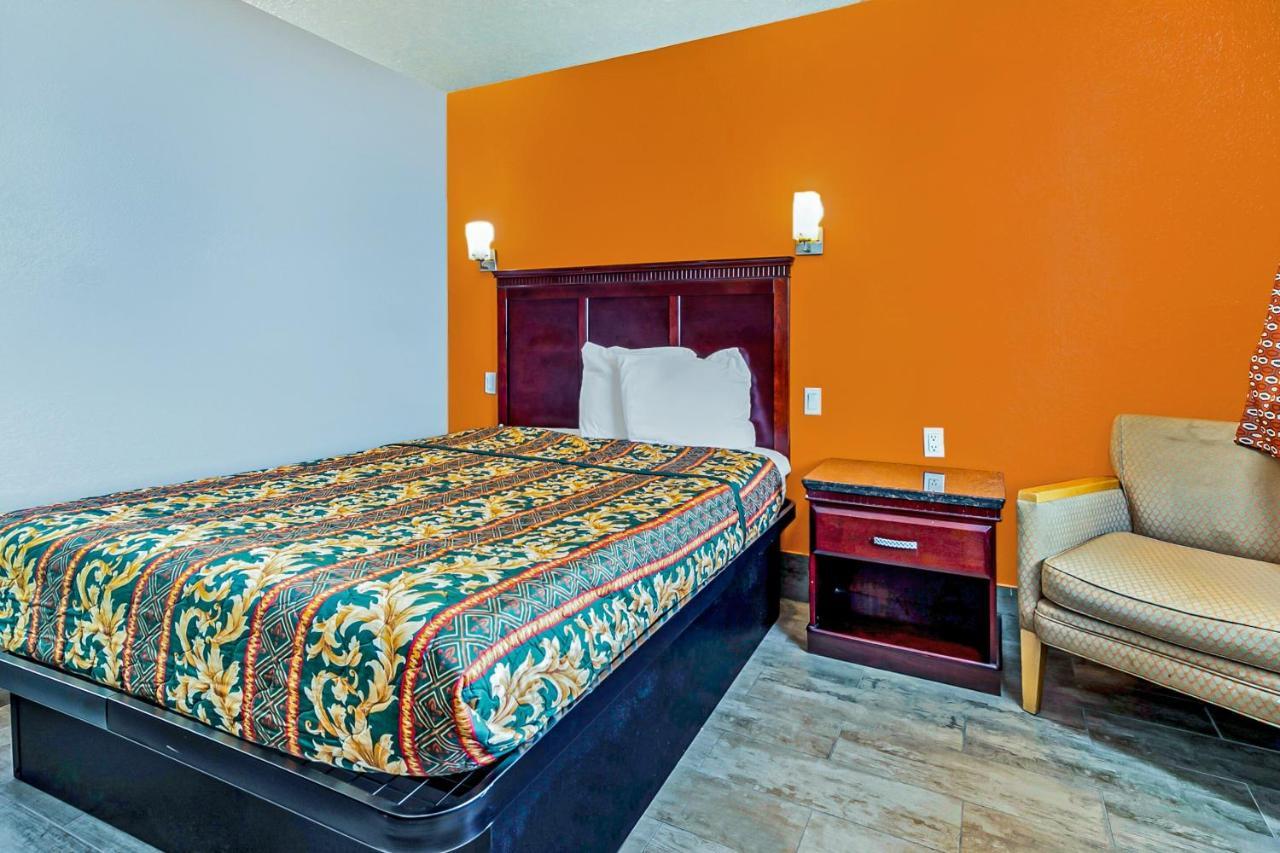 Oyo Hotel Lake Charles Hwy 10 Eksteriør bilde