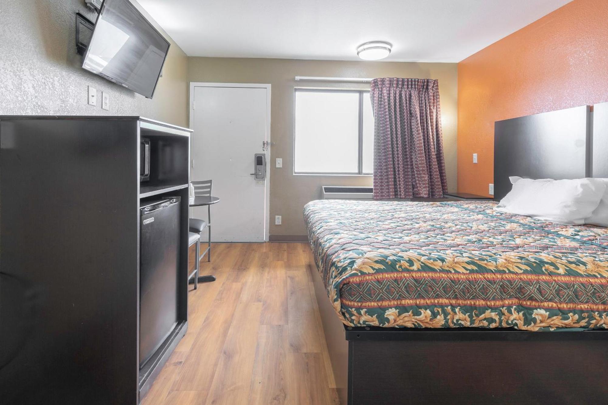 Oyo Hotel Lake Charles Hwy 10 Eksteriør bilde